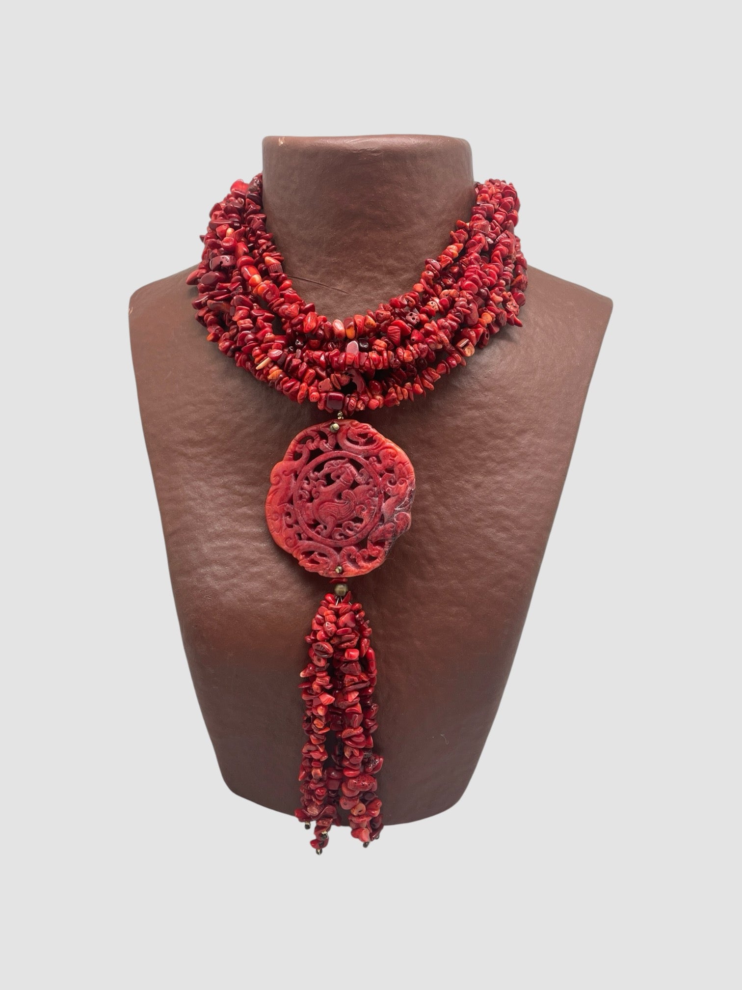 COLLIER MILOS 4
