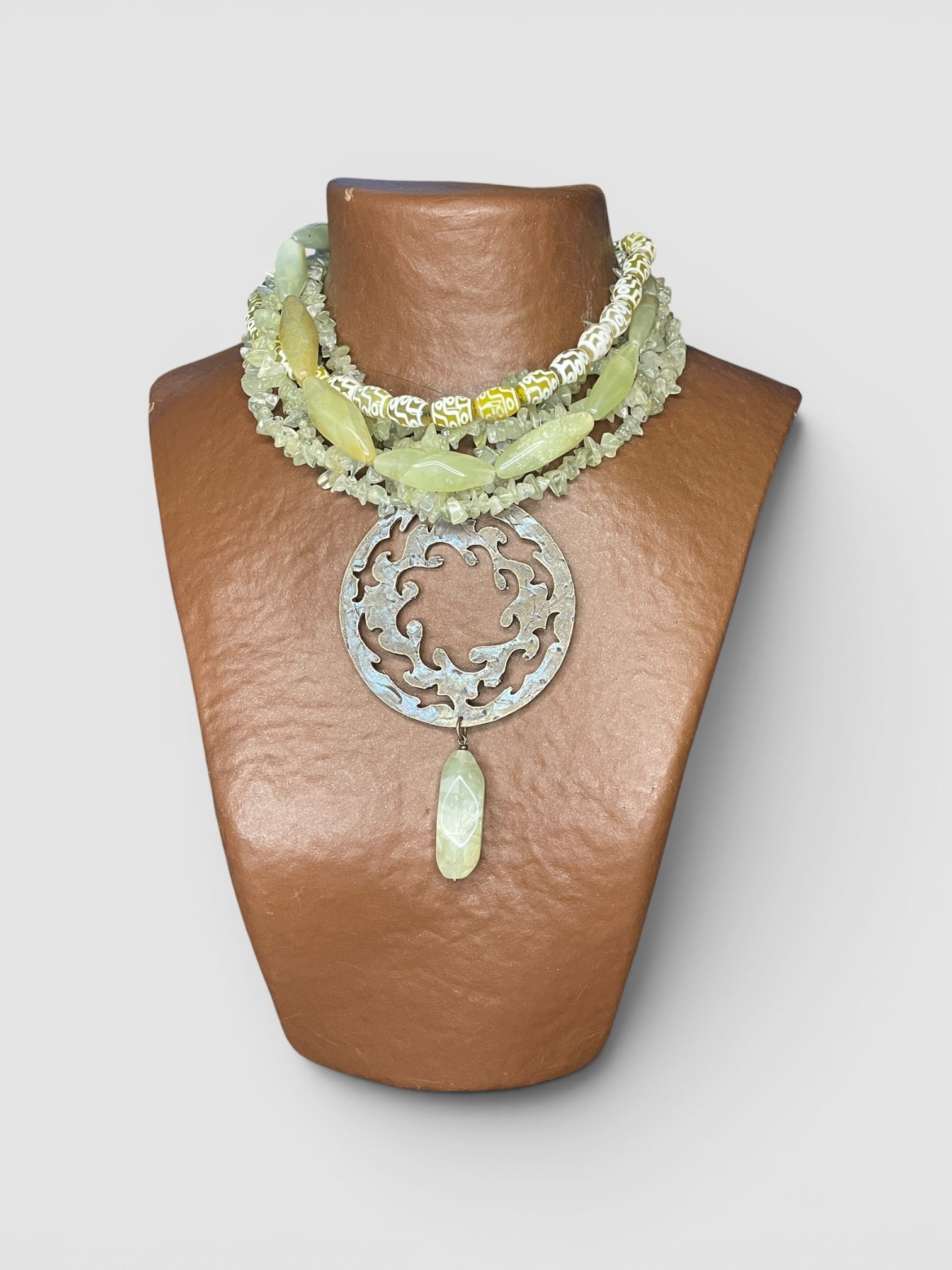 COLLIER NAXOS 4