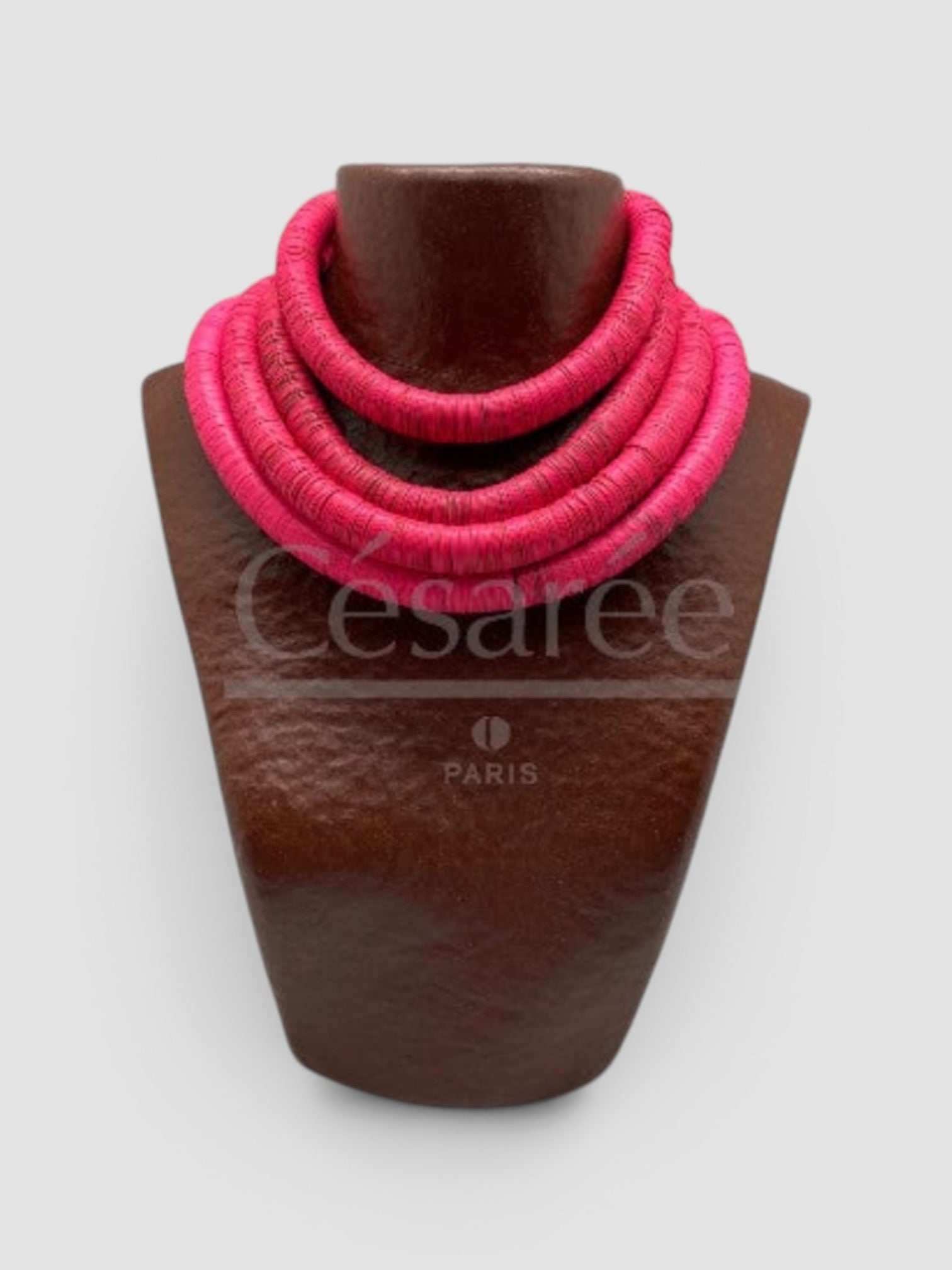 COLLIER PU 8426