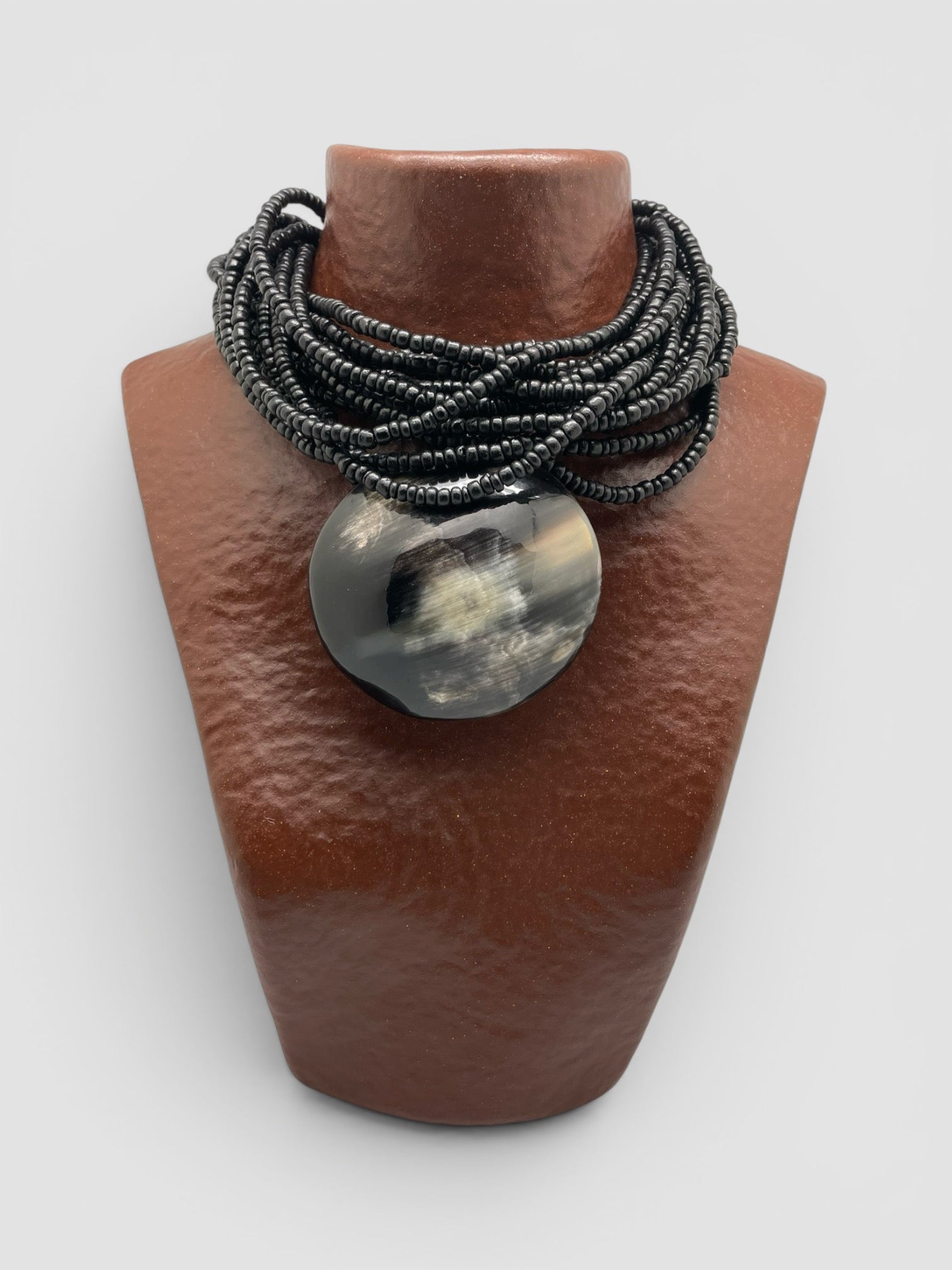 COLLIER PU 8449