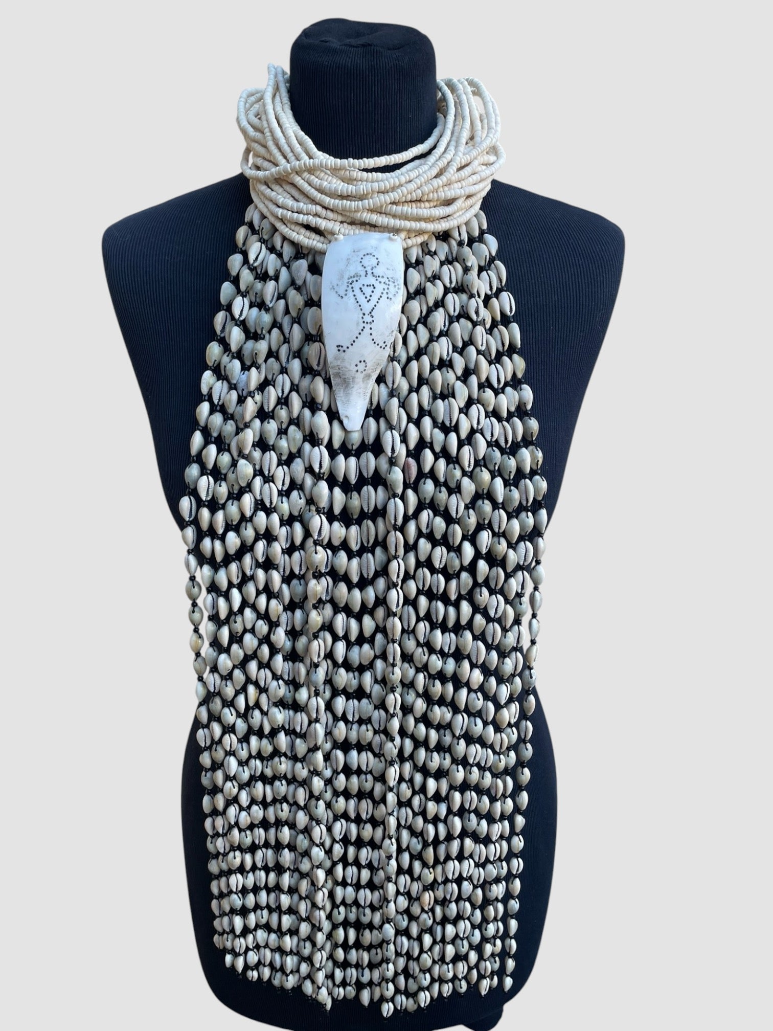 COLLIER PU 8759