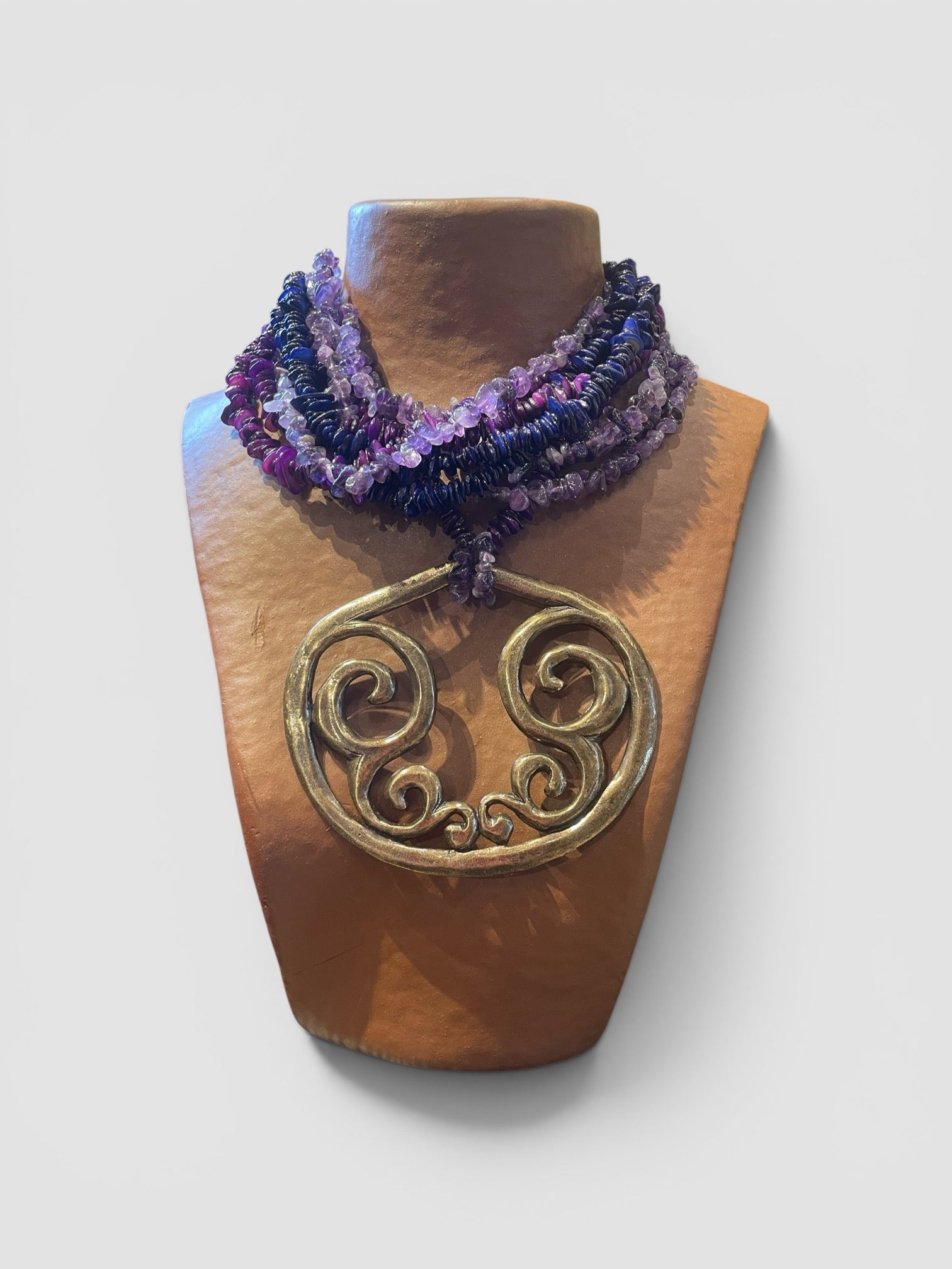 COLLIER PU 8818